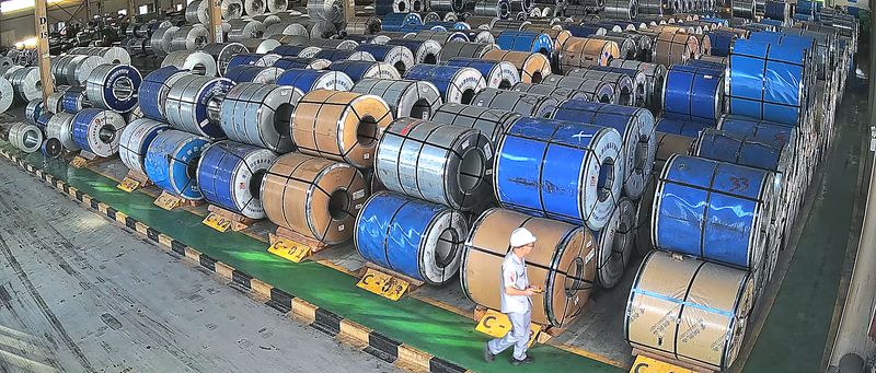 成品钢卷铝卷仓储与交付区